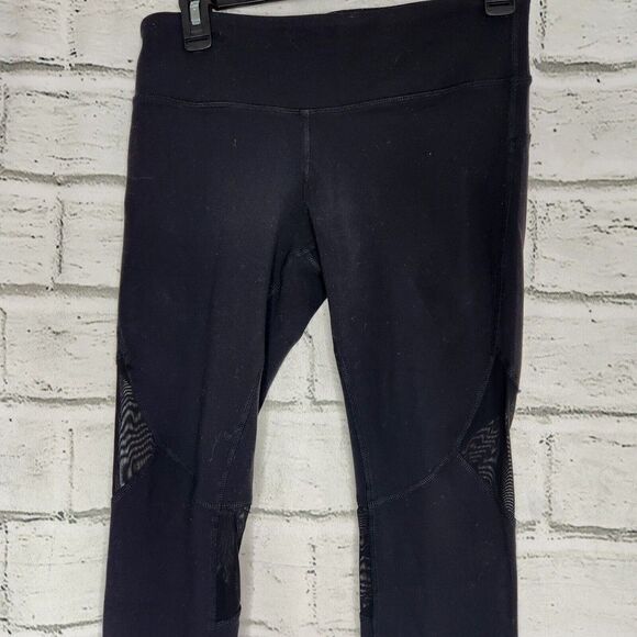 Alo Yoga Black Mid Rise Mesh Capri Leggings Size Small Casual Athleisure - Picture 7 of 11